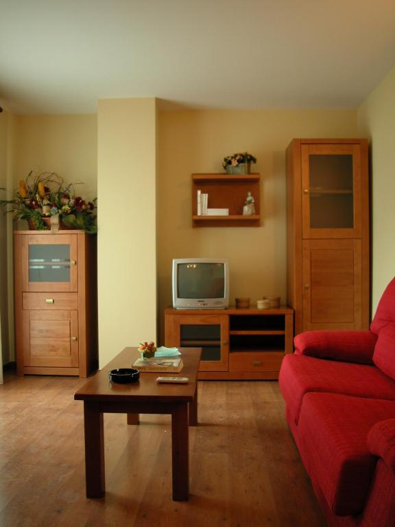 Apartamentos Estop Sahun Bilik gambar